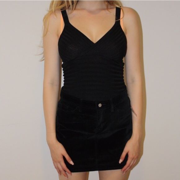 Bodycon Ribbed Black Stretch Tank Top! - Picture 2 of 4